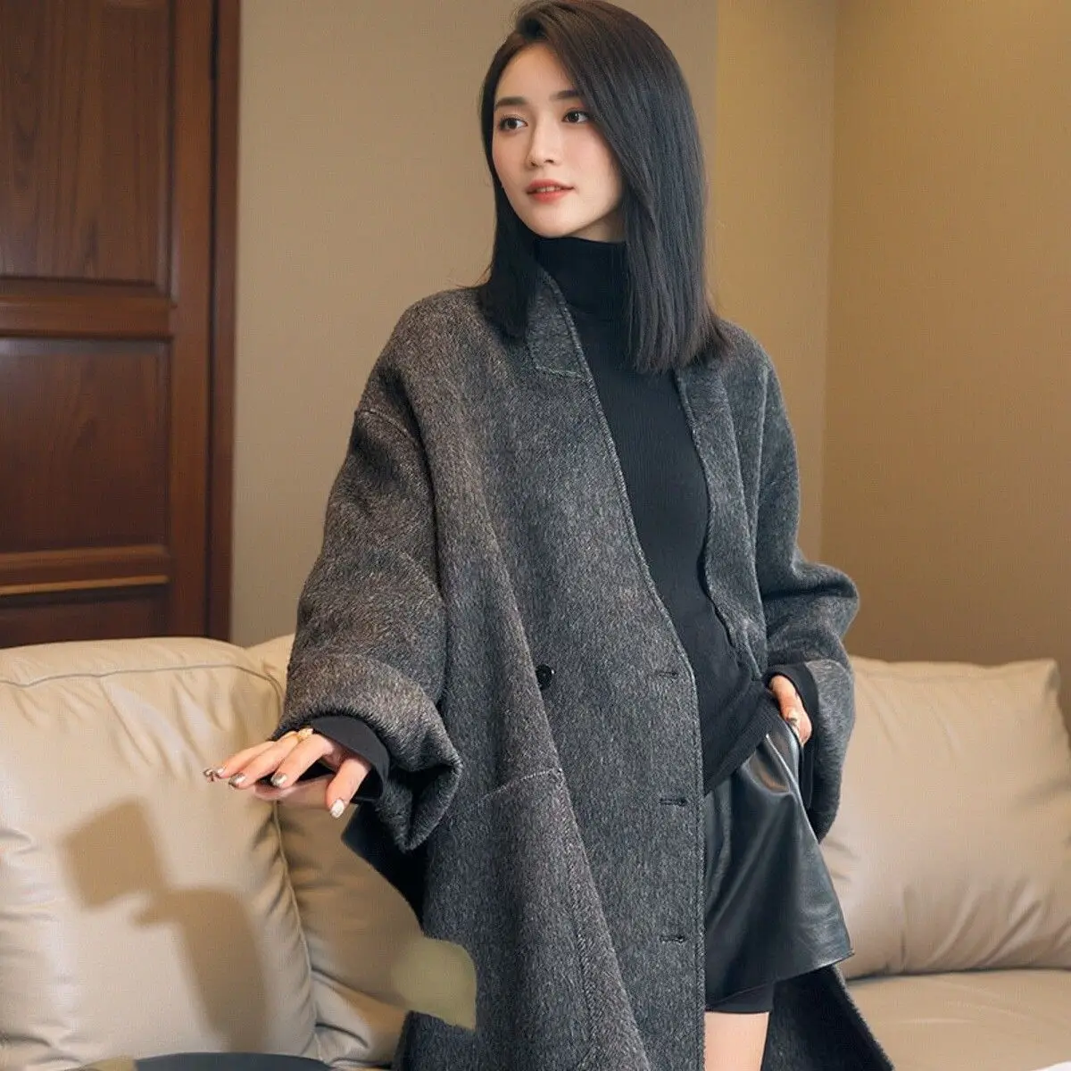 Dark Gray V-Neck Woolen Coat For Women'S Winter New Style, High-End And Unique Temperament, Fashionable Coat - Image 4