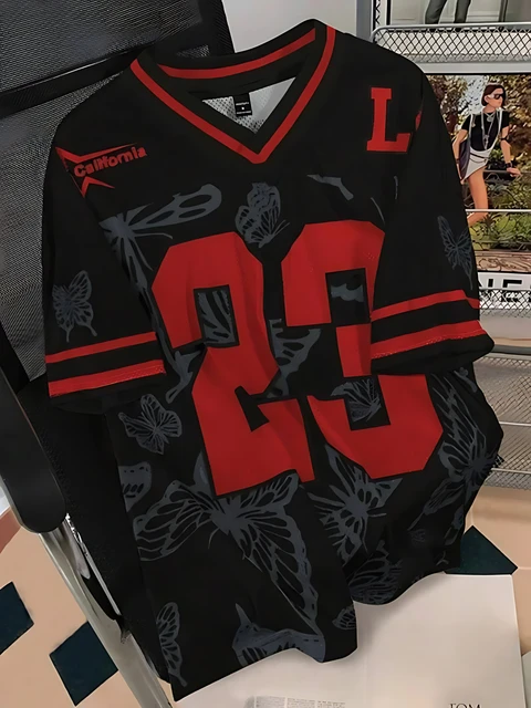 2025 Summer New Men's T-shirt Casual sporty breathable and lightweight V-neck men's T-shirt 2