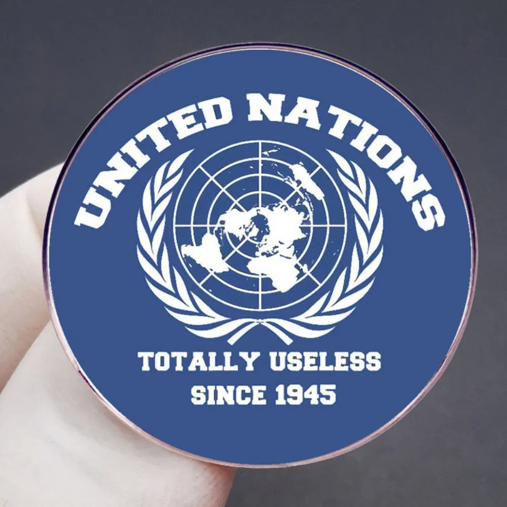 1 قطعة معطف الأسلحة من الأمم المتحدة علم الأمم المتحدة الشعار الوطني بروش شارات التلبيب دبوس