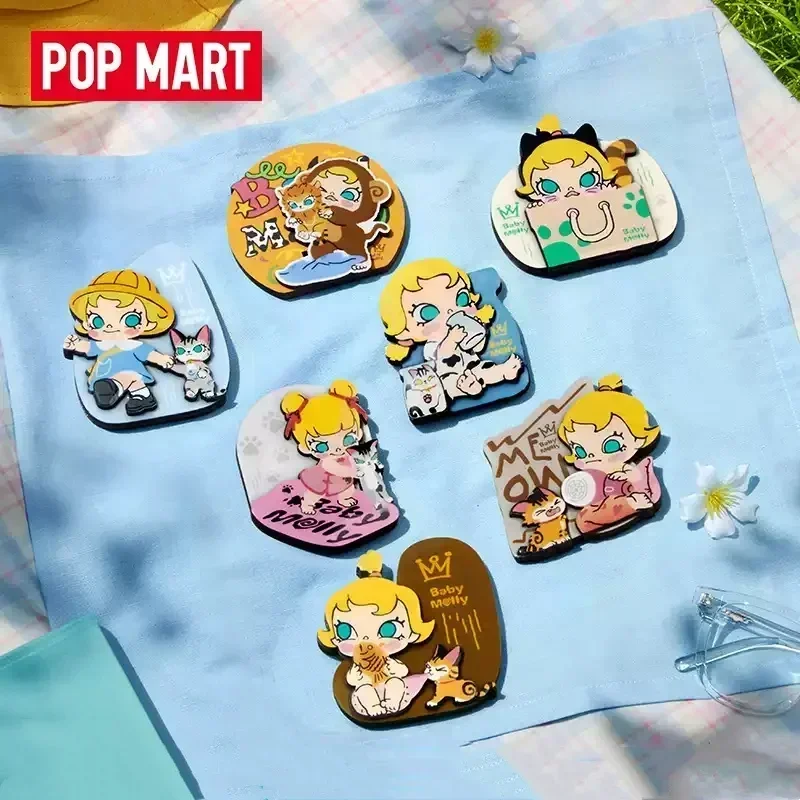 POP MART Baby Molly Baby Tabby Series Magneti per frigorifero Scatola cieca Scatola misteriosa Giocattoli Ornamenti Kawaii Figurine Decorazioni per la casa Desktop