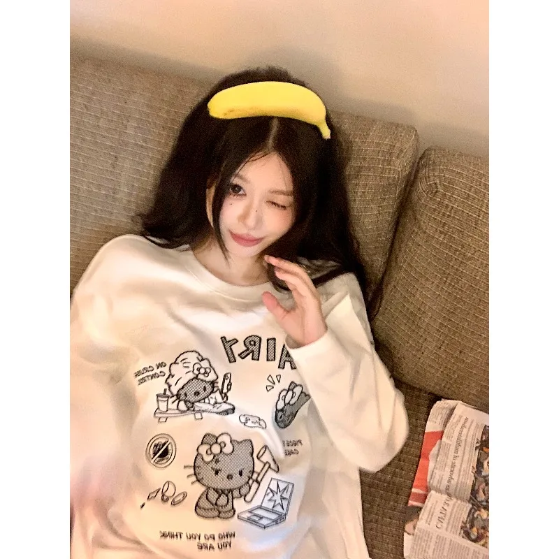 

Черная клубничная футболка с рисунком Hello Kitty в стиле Харадзюку для женщин, осенний свободный большой топ средней длины в ленивом стиле