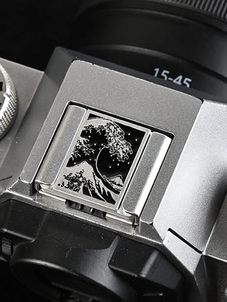 Messing-Aluminiumlegierung Blitzschuh-Abdeckung Auslöseknopf Staubschutz Anti-Kratz-Kappe für Fujifilm X100VI XT30II Canon Kamera