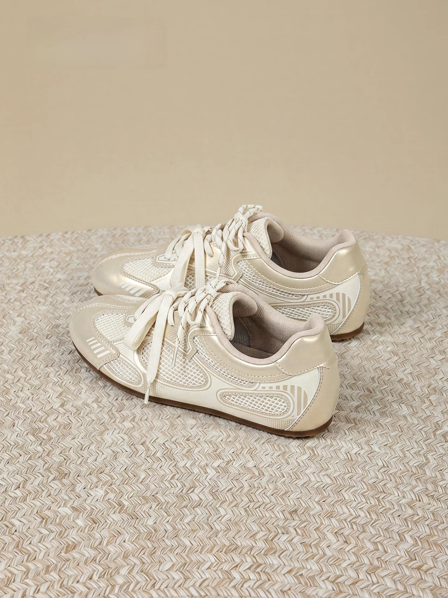 agsdon-chaussures-de-sport-decontractees-pour-femmes-style-ballet-en-maille-respirante-semelle-souple-nouveau-style-d'ete-polyvalentes-confortables-a-lacets-croises
