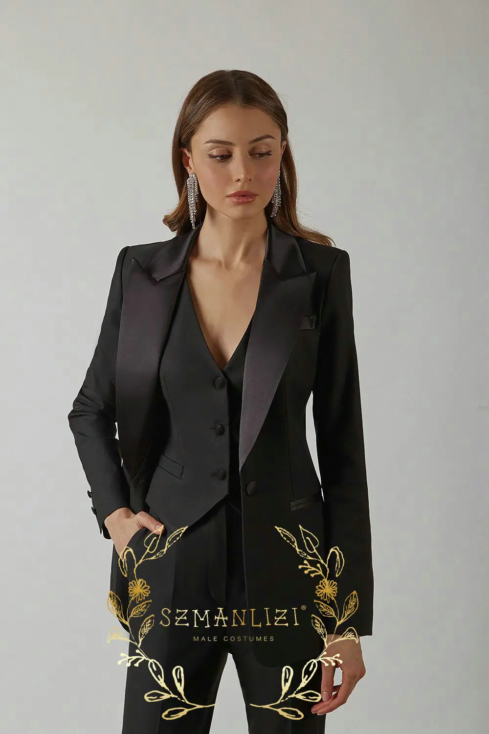 Black Women's Suits Formal Business Workwear 3 Piece Peaked Lapel Jackets Pants Vests Slim Fit Outfits Lady Wedding Party Set