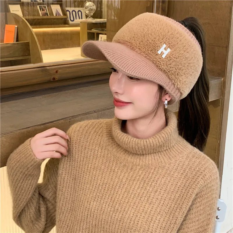 

Women's comfortable ponytail sun hat-autumn and winter warm elastic ear protection hat-perfect choice for outdoor activities