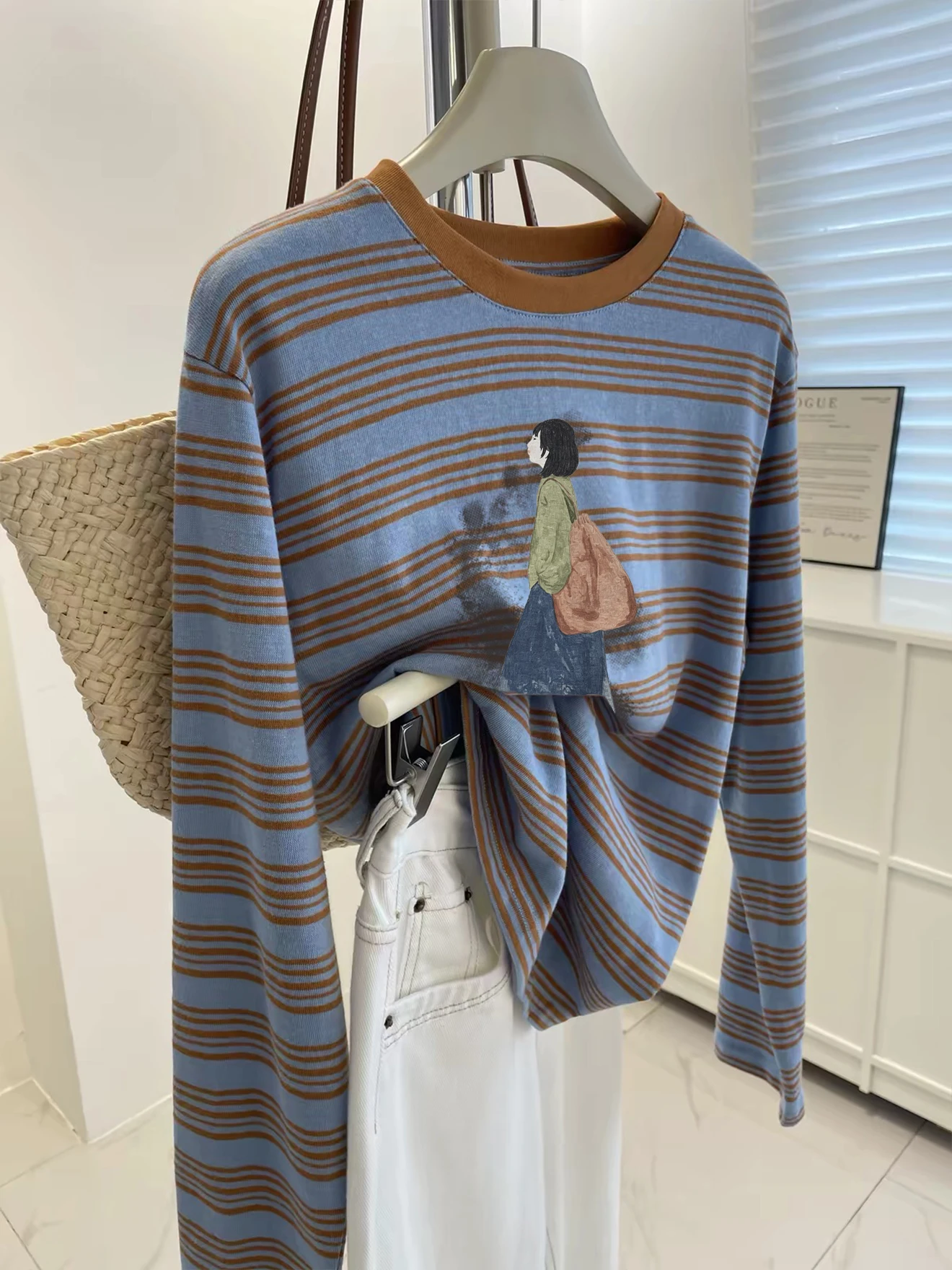 Loose Fit Women's Long Sleeve round Neck T-Shirt Casual Basic Top White Enhancing Autumn Korean Style Creative Pattern