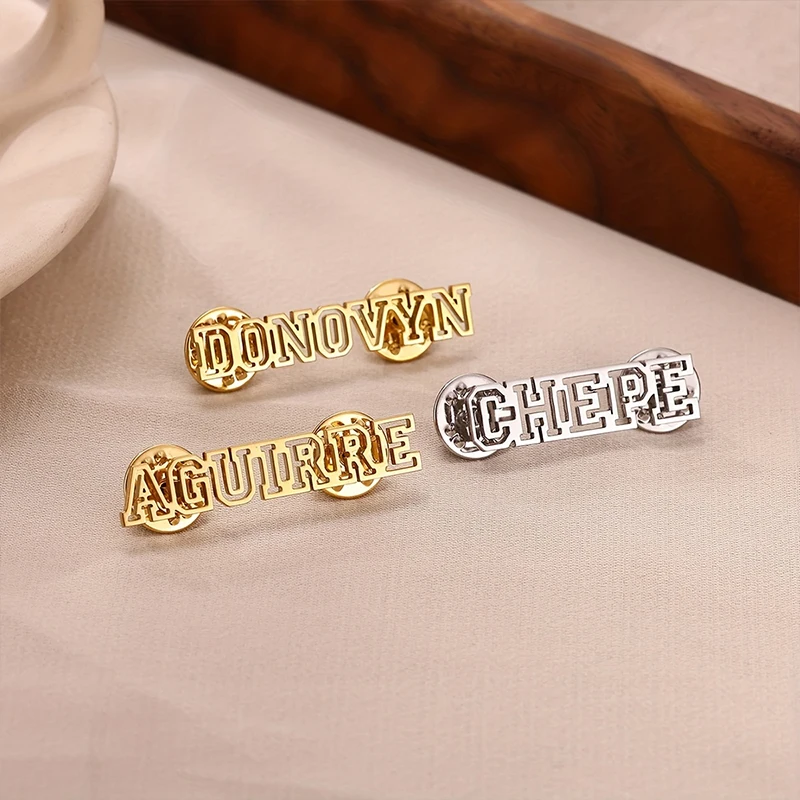 

Custom hollow Name Brooch Personalized Elegant Gentleman Nameplate Brooch 304L Stainless Steel Hypoallergenic Customized Gift