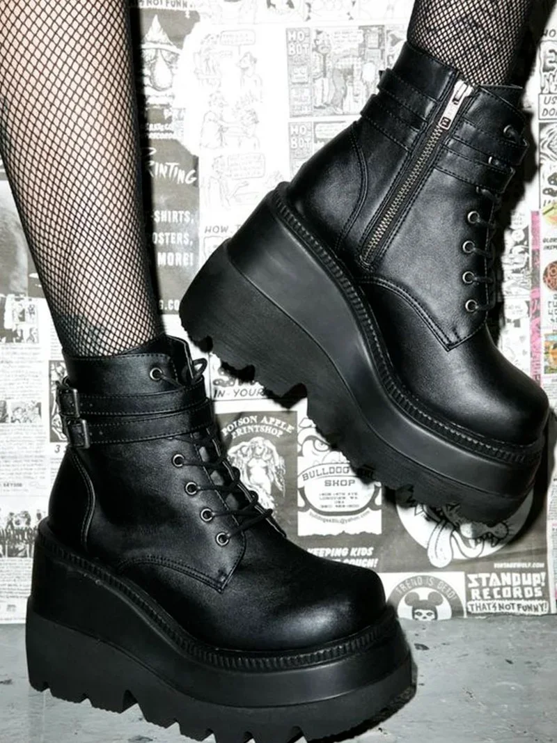 Brand Design 2023 Big Sizes 43 Platform High Heels Cosplay Fashionable Autumn Winter Wedges Shoes Ankle Boots Women Booties PU