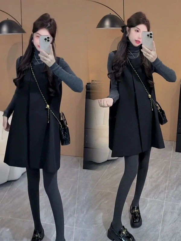 

Spring Fashionable Women's Two-Piece Set Versatile Base Shirt Suit Vest Skirt Ensemble High-Quality Polyester Fiber T-Shirt