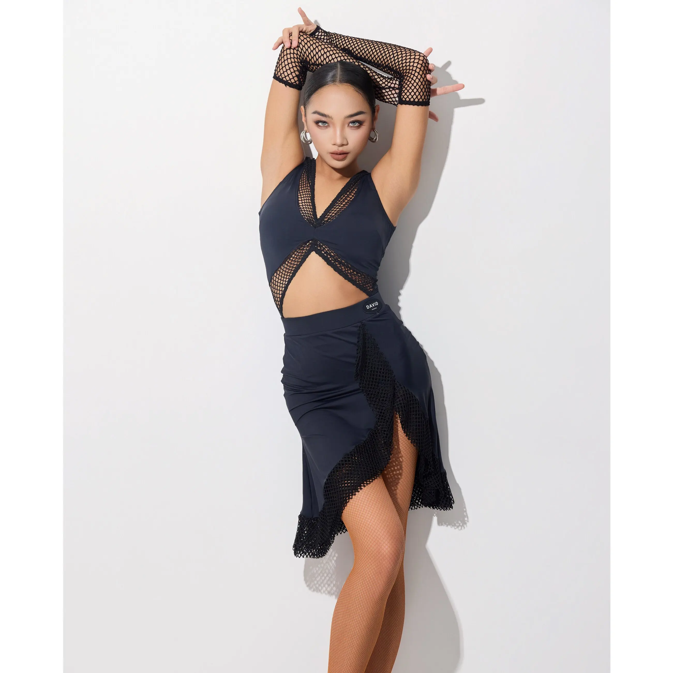 

UK Latin Dance New Style Comfortable Women's Mesh V-Neck Sleeveless Tank Top and Fringe Skirt Set for Dance Practice Training