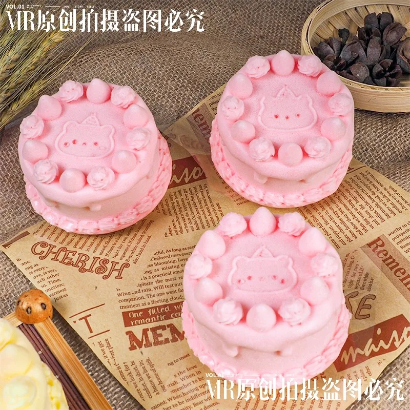 Nette Bär Geburtstag Kuchen PU Langsam Rebound Prise Spielzeug Simulation Super Nass Weiche Erdbeere Kuchen Squeeze Stress Relief Vent Spielzeug Geschenk