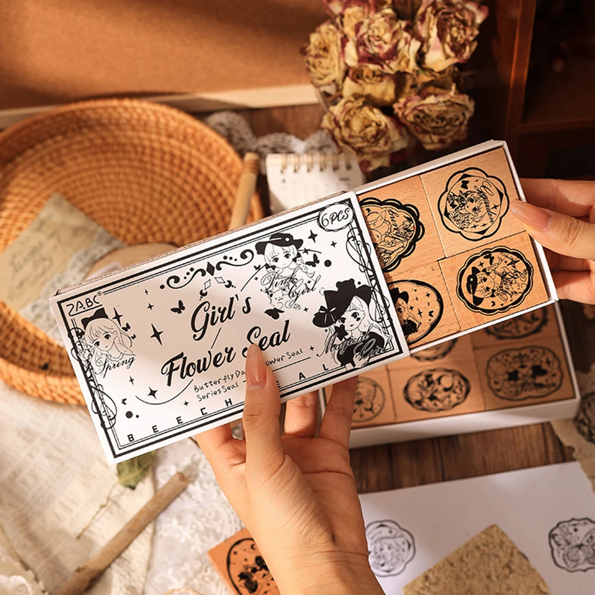 6Pcs/Box Wooden Rubber Stamp Set Butterfly Flower Design for Card Making Scrapbook Album Decoration DIY Craft A Gift for Friends
