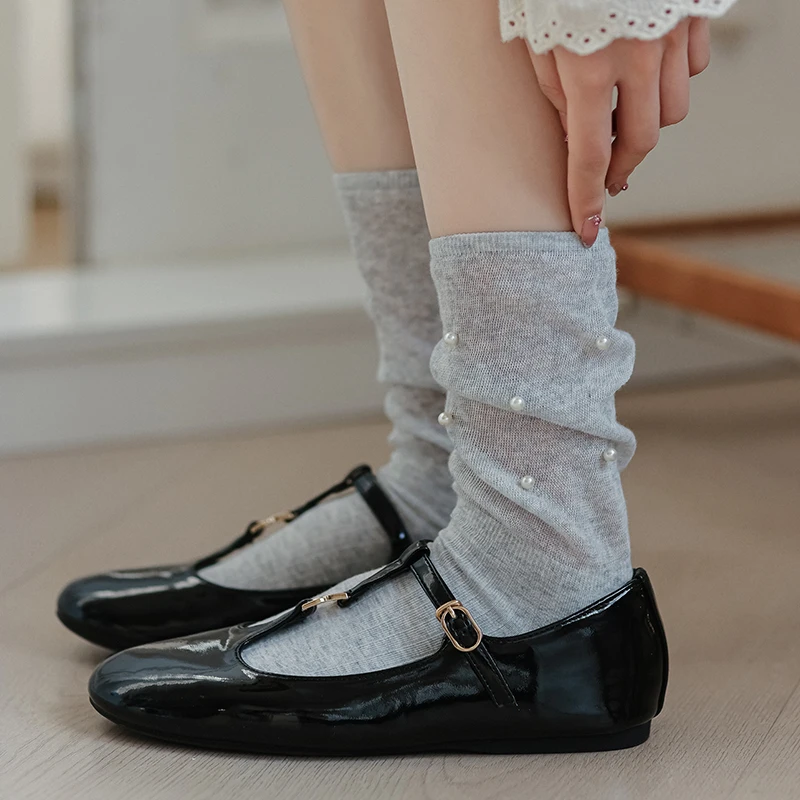 New Women's Socks Spring Solid Color Classic Pearl Fashion Loose Socks For Girls Simple Breathable Female Loose Socks Comfort