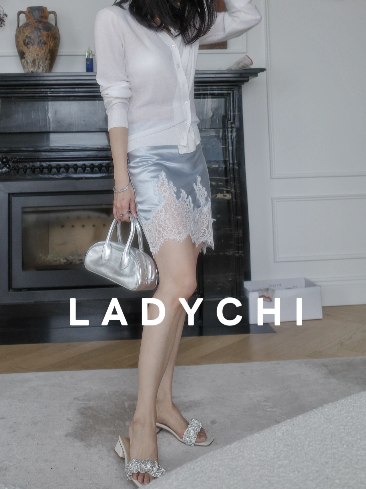 

Handcrafted Lace Embroidery Splice Acetate Halter Skirt Women's Bodycon mid Waist Design Fishing Series Sensation Dyeing