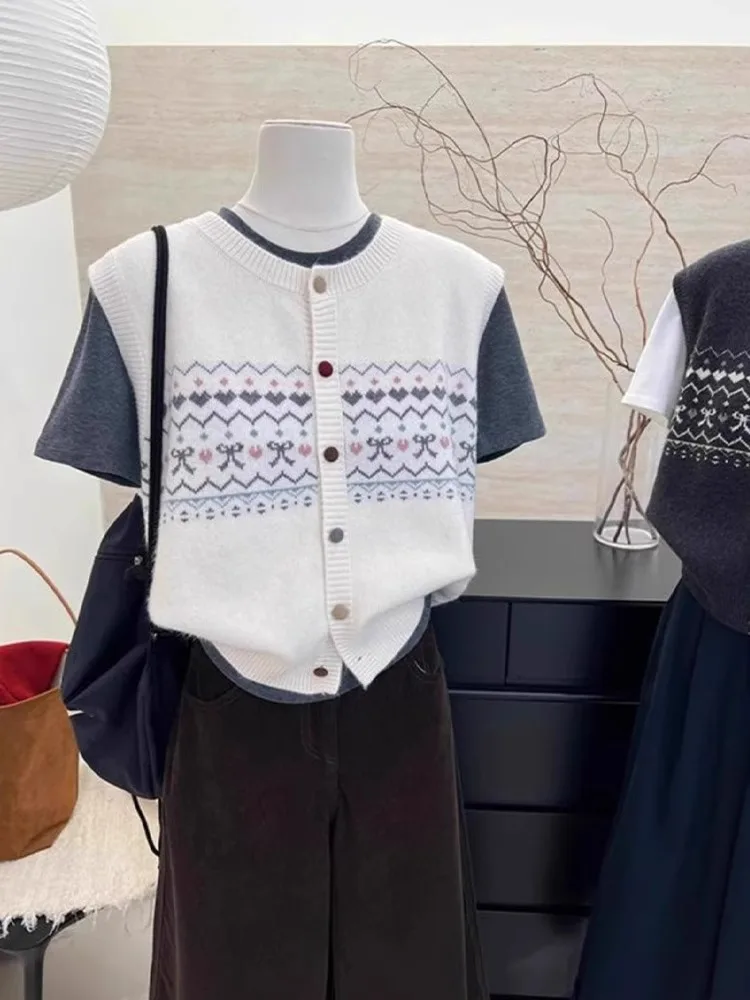 

Korean Sle round Ne Knitted Cardigan Casual Faion No Sve Vest Women's Comfortable Top Layering Design Button Detail