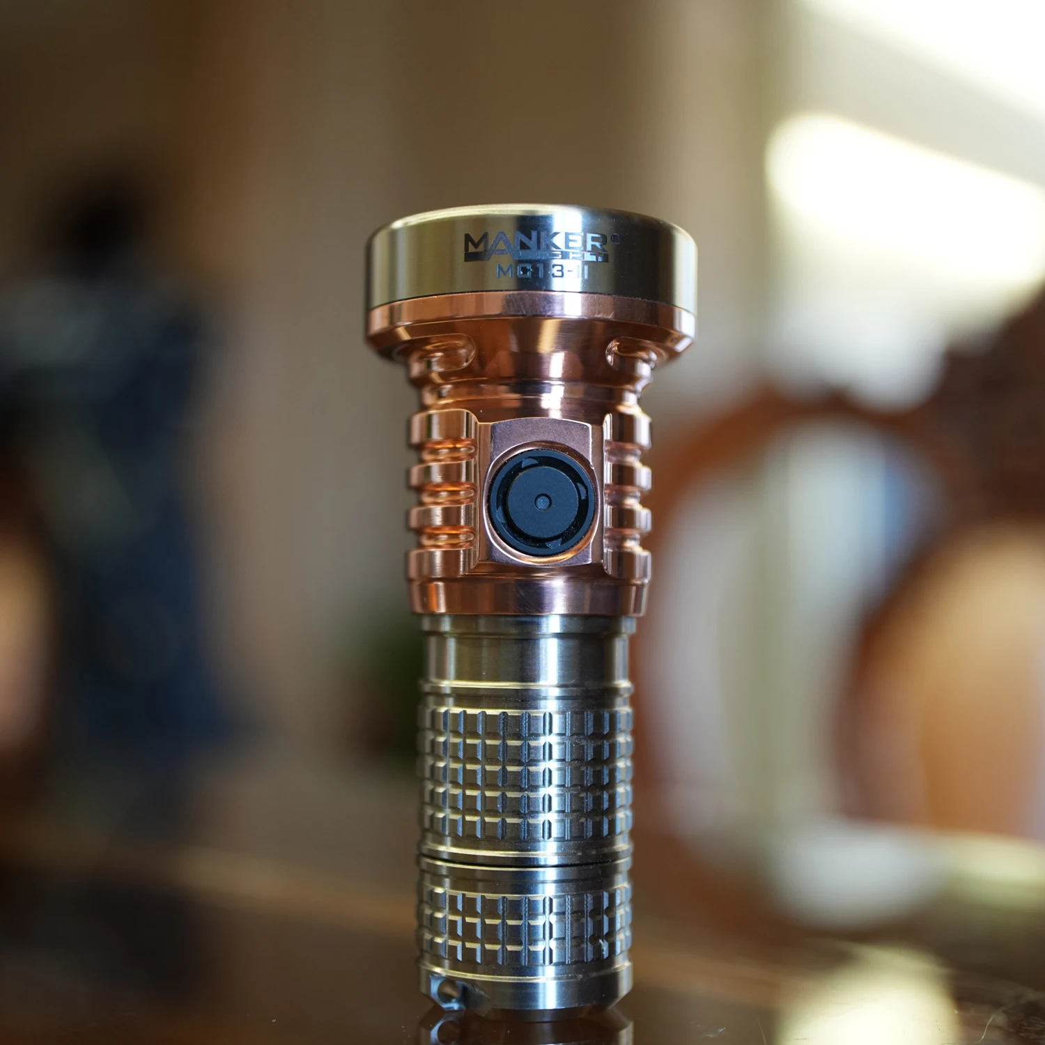 manker-mc13-ii-1800-linterna-edc-recargable-usb-c-de-altos-lumenes-linterna-de-largo-alcance-multicombustible-de-alto-rendimiento