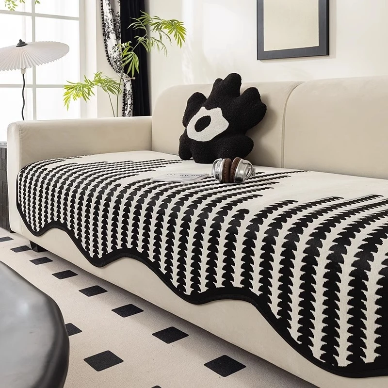 Luxury High Grade Four Season Universal Sofa Cover New Household Non Slip Leather Sofa Cushion
