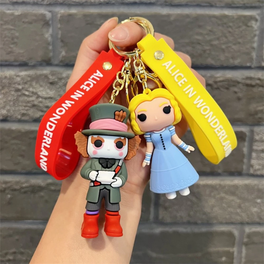 Disney Alice in Wonderland Keychains Anime Alice Mad Hatter Red Queen Princess Key Ring Birthday Christmas Gift Jewelry