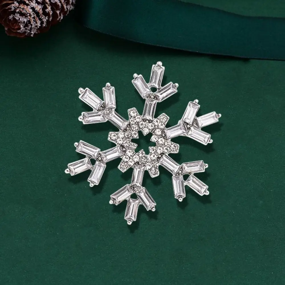 Babbo Natale Spilla di buon Natale Fiocco di neve Ghirlanda di vischio Spilla di alce di Natale Albero di Natale Gatto Buon Natale Decor