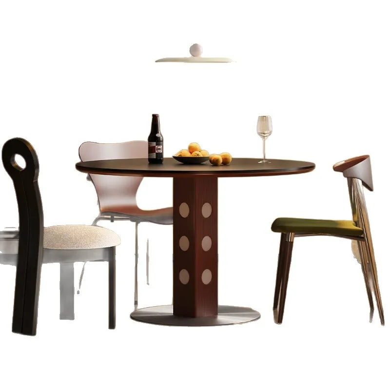 

Французский ретро-стол для обеденной зоны из чисто черного камня, круглый, простой, из массива дерева.