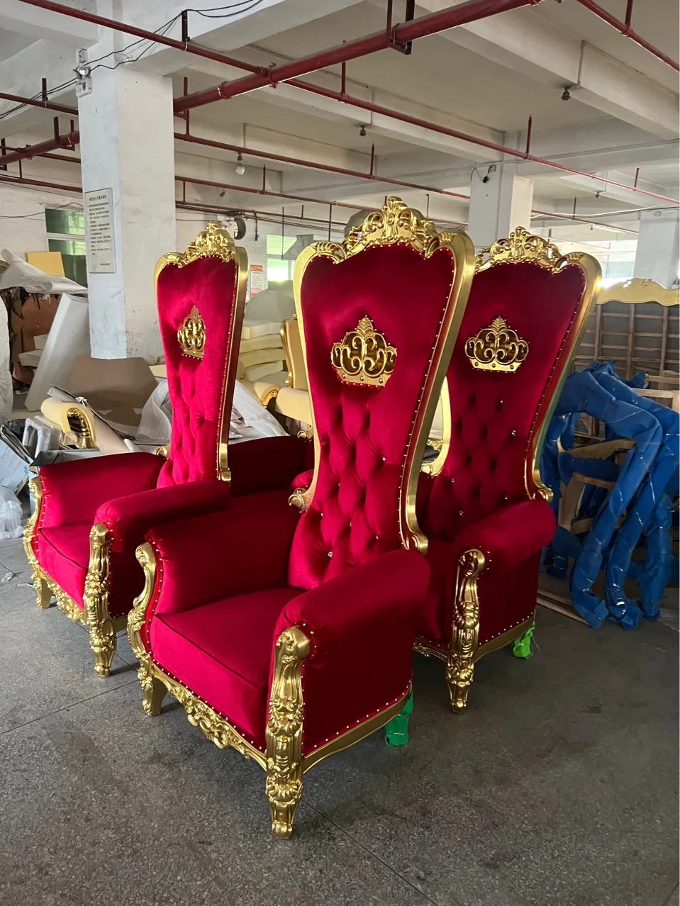 

Wedding Crown , Hotel Lobby Chair