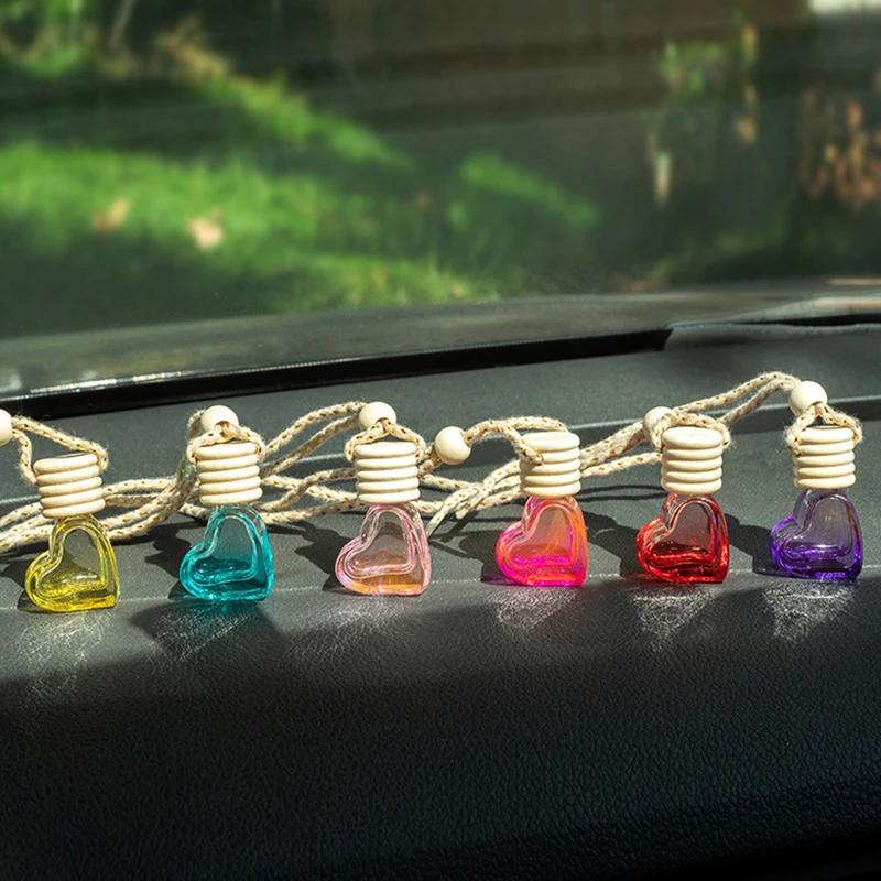 100Pcs Perfume Bottle Decoration Mini Air Freshener Bottle 6ml Car Refillable Perfume Bottle with Colorful Love Heart Shape Wood