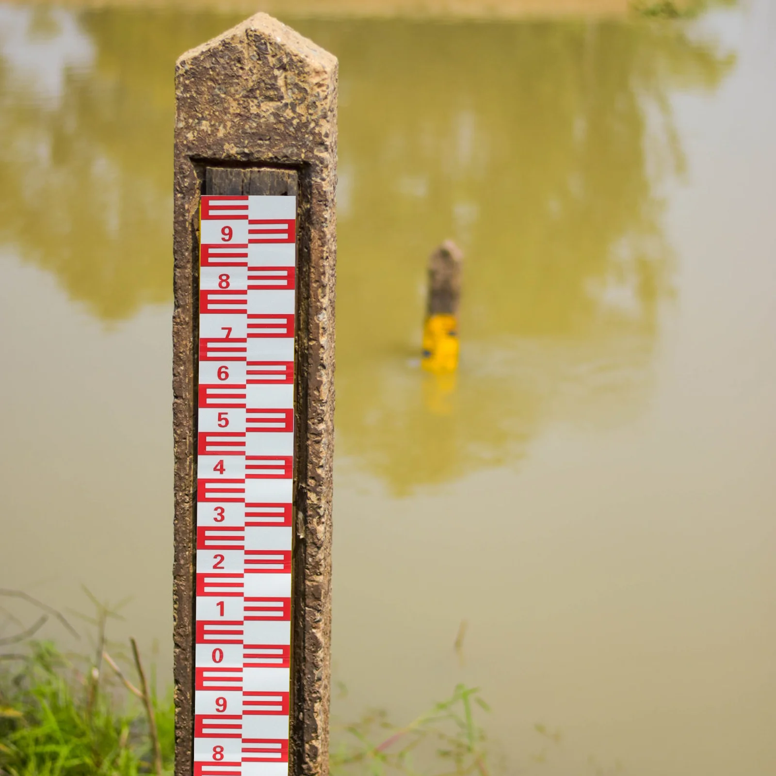 

Level Gauge Self-Adhesive Reflective Pool Water Level Ruler For Ponds Lakes Swimming Pool Water Shortage Reminder Meter