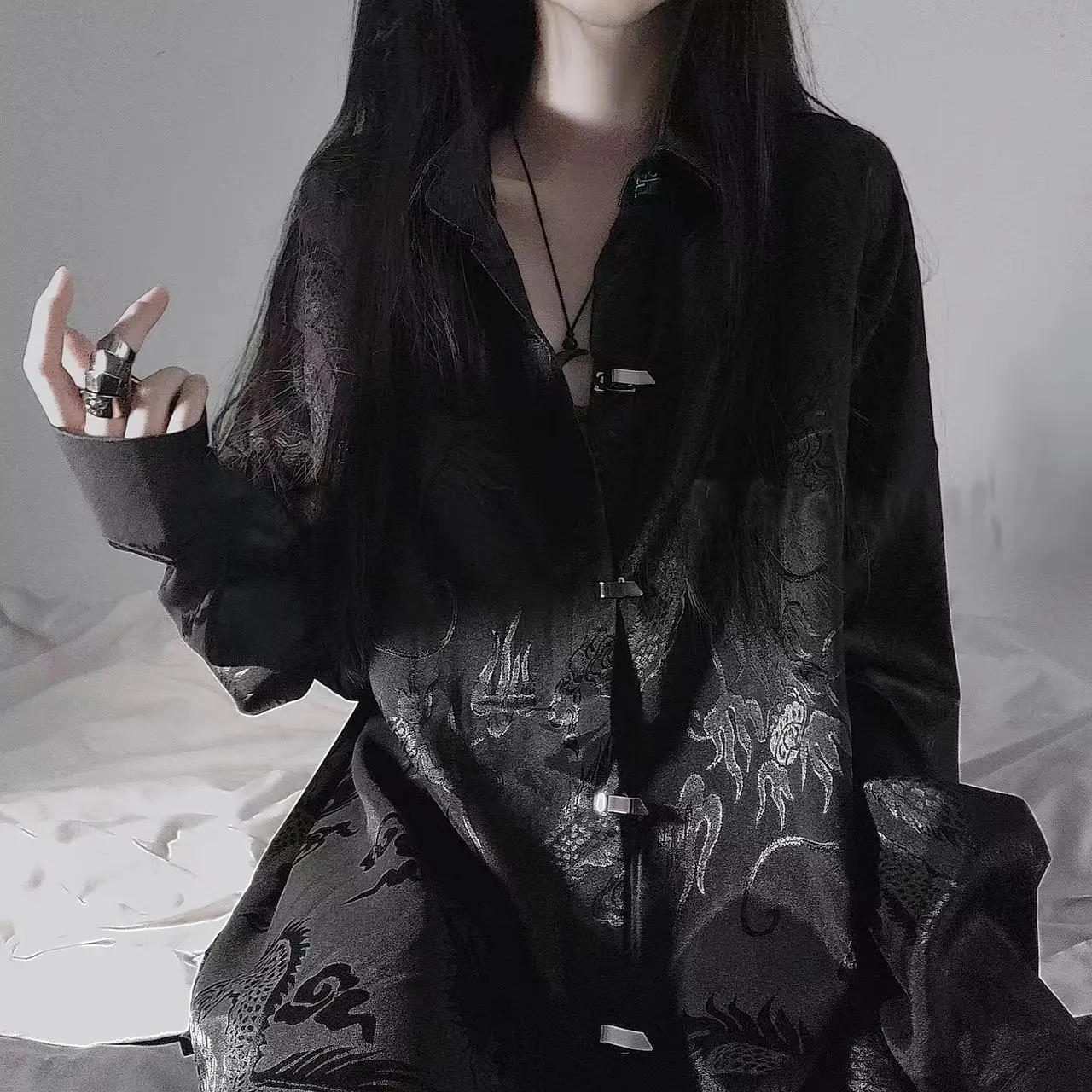 

Dark 2026 New Chinese Style Dragon Pattern Embroidery Silk Shine Free Iron Metal Button Loose Shirt Unisex Collar Long S...