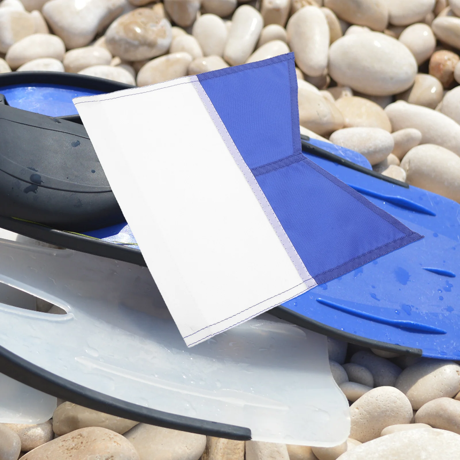 

Blue White Scuba Diving Flag Oxford Cloth Waterproof Kayak Safety Warning Flag For Boating Spearfishing Underwater