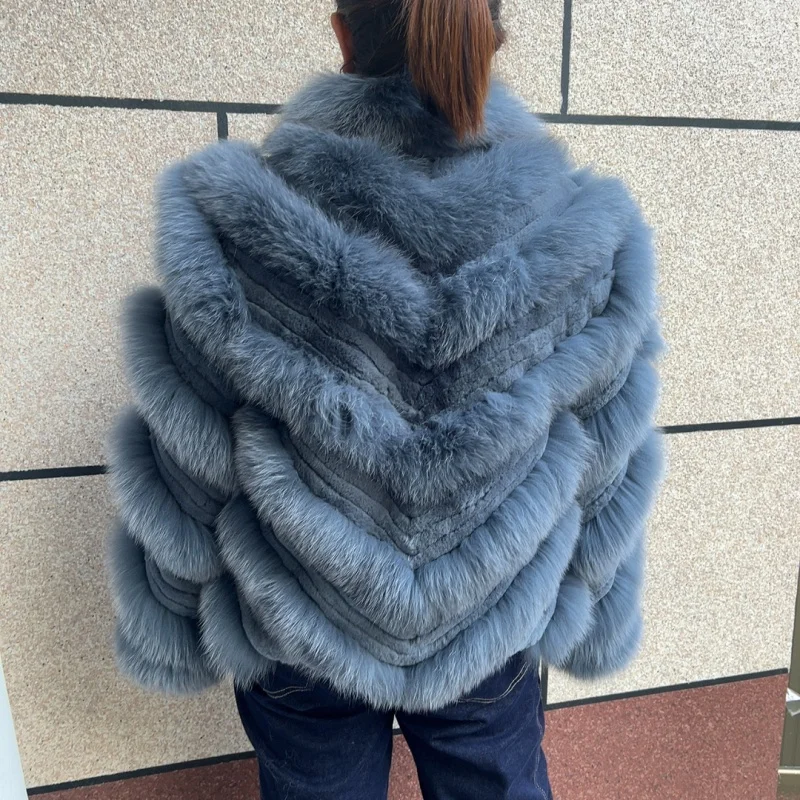 Nuevo Abrigo de Piel de Zorro Real para Mujer, Color Borgoña, con Rayas Diagonales Mixtas de Piel de Conejo Rex, Cuello Alto, Estilo Invernal, Piel de Zorro Natural