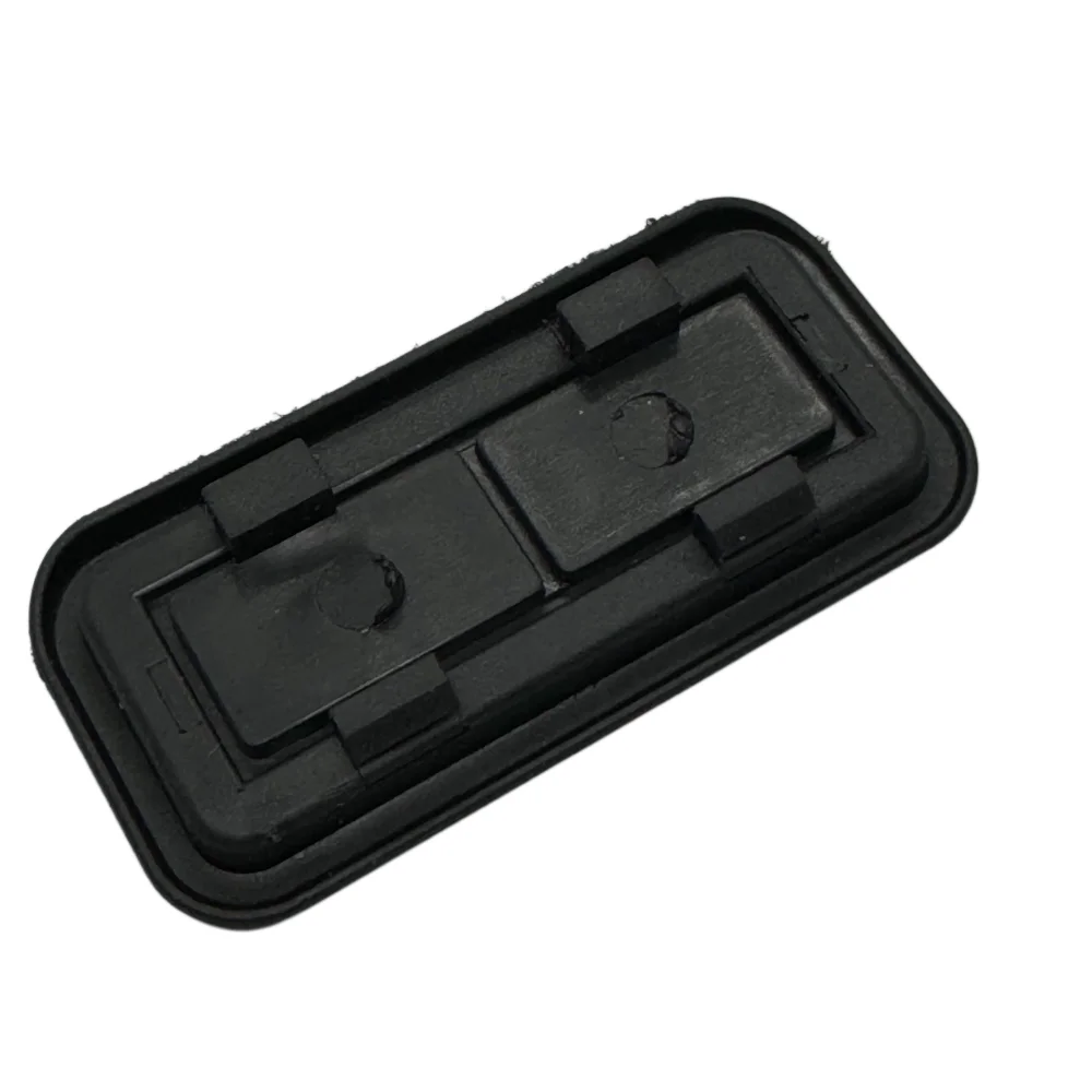 LR031833 Fit for the rear lower tailgate release rubber button cover of the 2003-2012 Range Rover L322. - view 6
