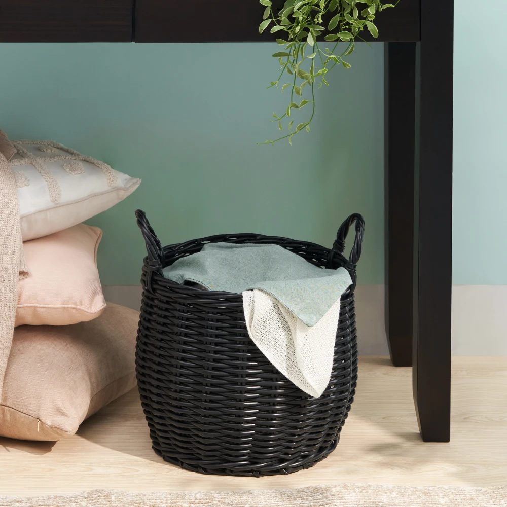 Lucius Round Resin Woven Wicke - đánh giá và giá Home Decor Magazine