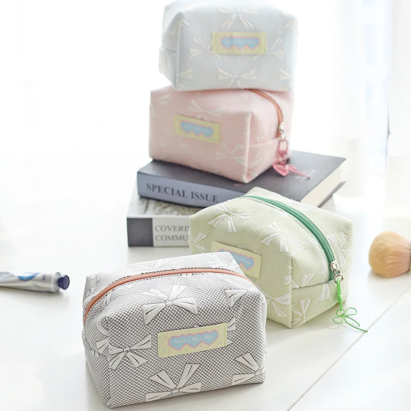 

Korean Fashion New Cute Girl Cosmetic Bag Fashion Bow Earphone Lipstick Cable Storage Bag Large Capacity Women Makeup Case