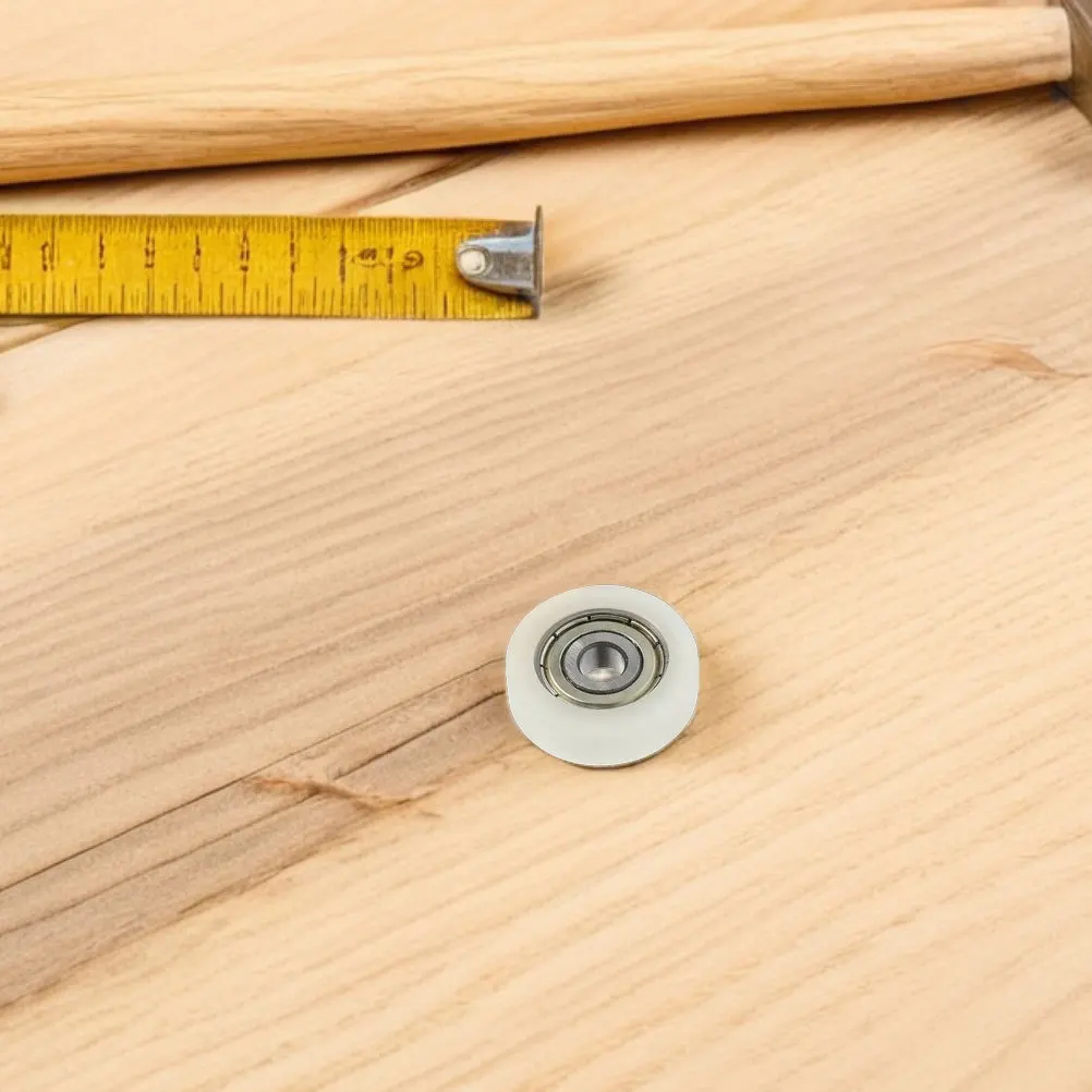 4 قطع عجلة بكرة نايلون مناسبة عالميًا للأبواب المنزلقة والنوافذ ذات سعة تحميل عالية عجلة باب بديلة صامتة