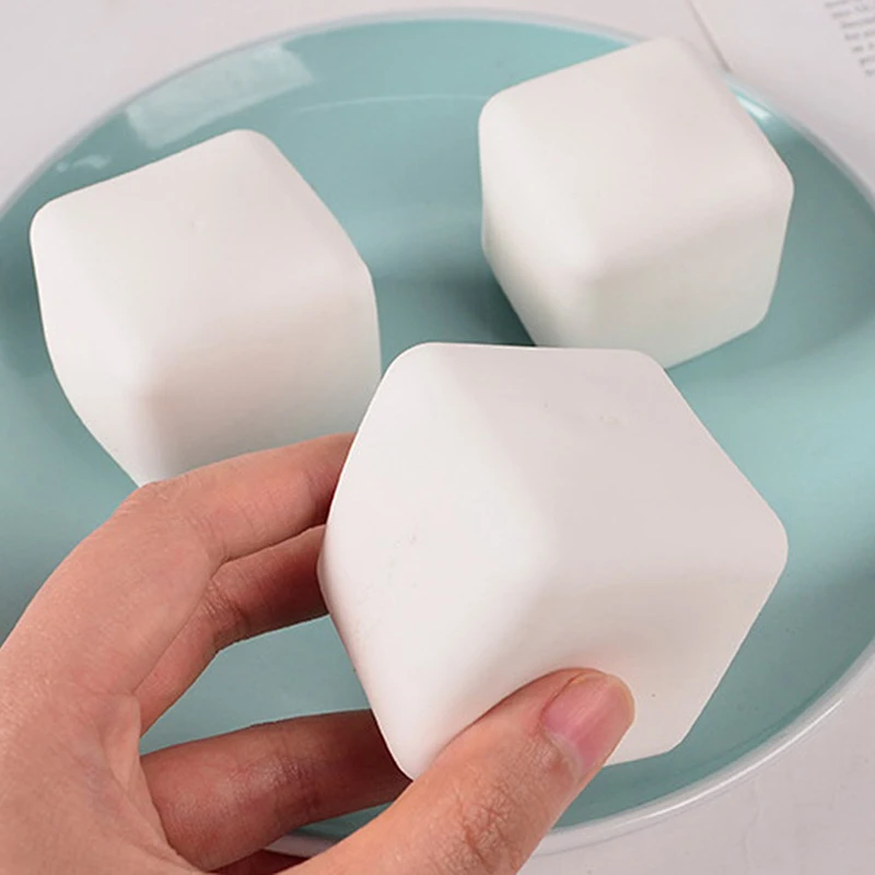 스트레스 및 불안 해소 피젯 장난감, 반죽 물 공 선물, 성인 및 어린이용 대량 짜증나는 두부 스트레스 공, 자폐증 감각 소품