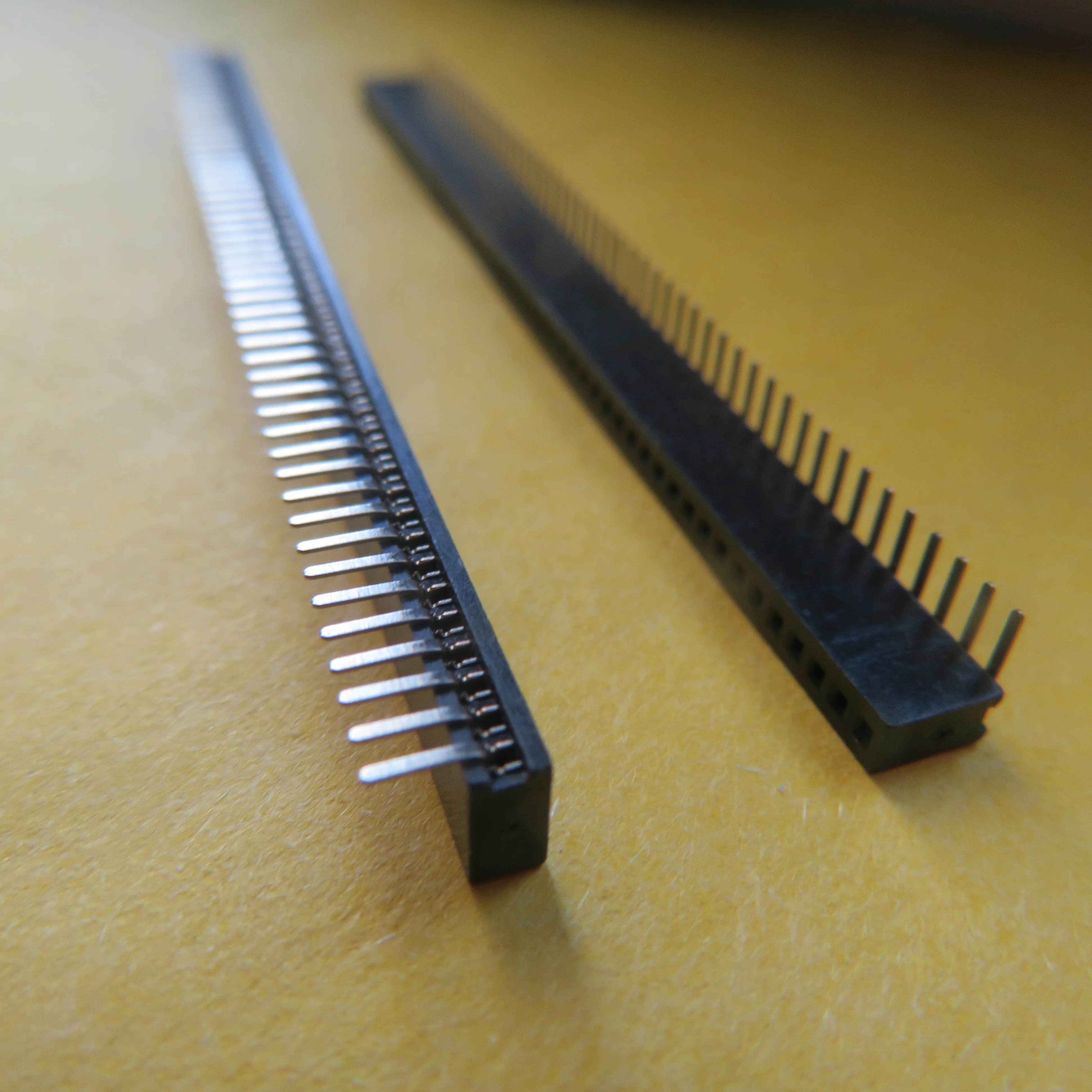 10Pcs/Lot 50Pin pitch 1.27mm socket Pin Header single Rows Female 90 degree Right angle curved  Connector pinheader bent