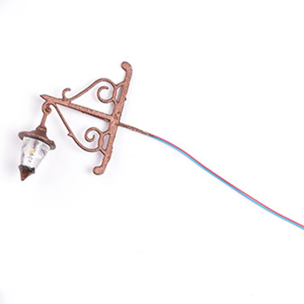 

5Pcs Miniature Wall Lights Mini House Wall Lamp Stainless Steel ABS Eye-Catching Mini Yard Lamp Micro Landscape Decorations