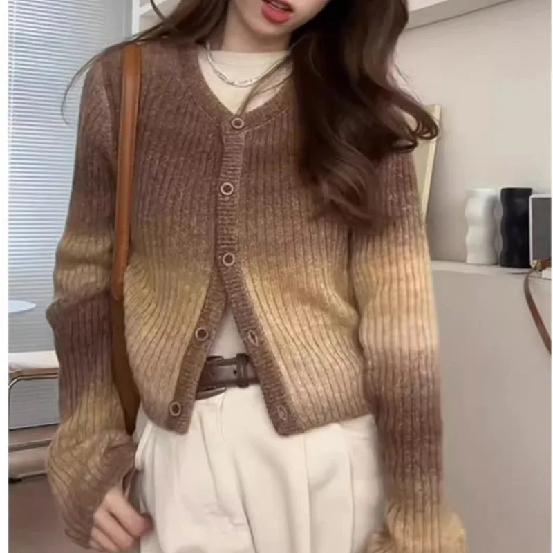 

Autumn Winter Color Block Loose Warm Sweaters Women Clothing Commute Temperament Vintage Wool Short Style Knitted Cardigan