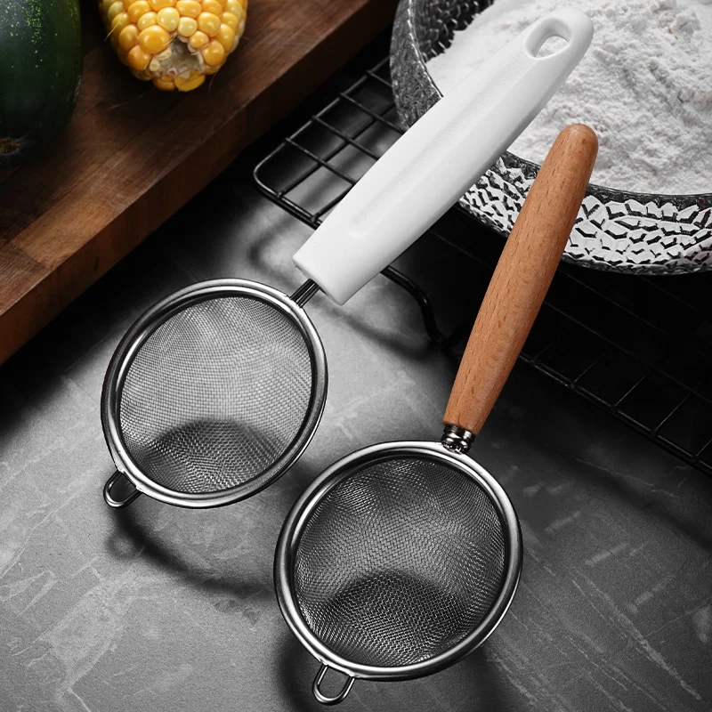 Stainless Steel Strainers Spoon Mini Filter Colander Oil Juicer Filter Mesh Strainer For Cooking And Frying Wooden Handle