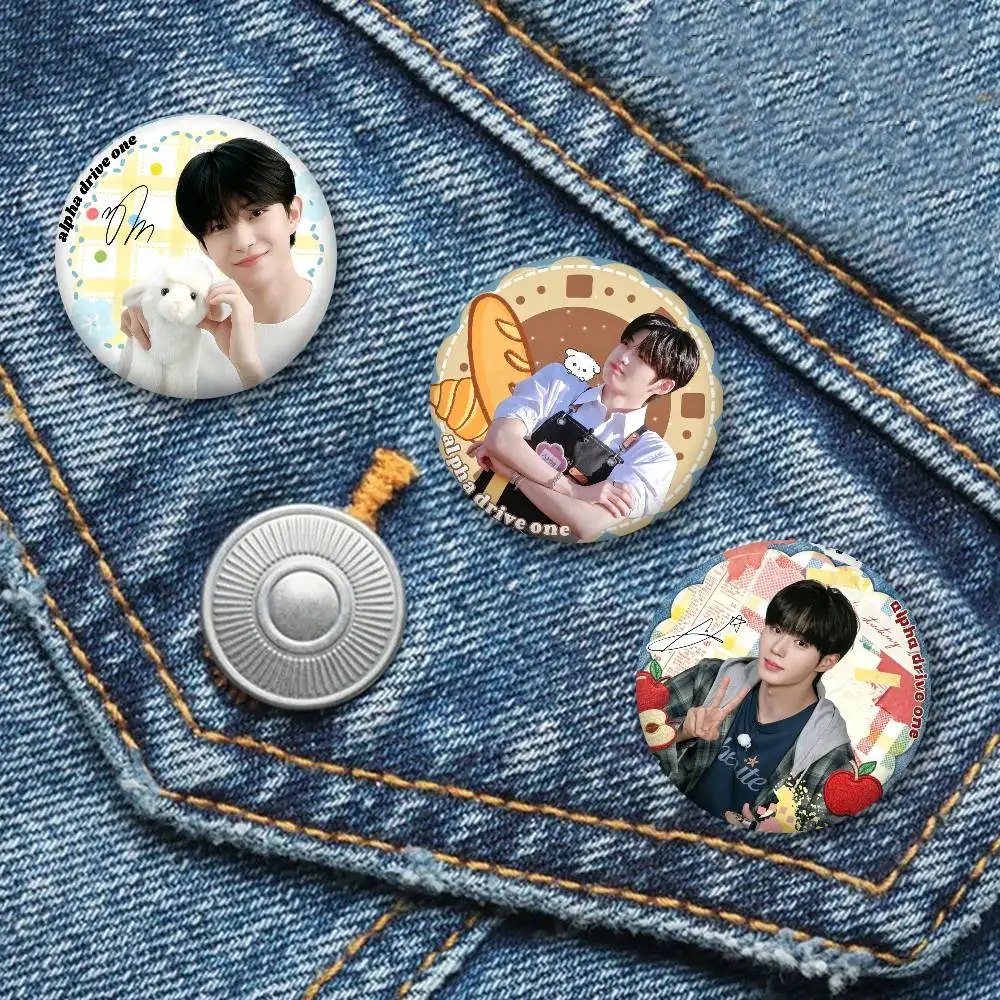 Footwear A-ALPHA D-Drive O-One Creative Pins Funny Round Snap-in Brooch Badge Backpack Hat Accessories Jewelry Gifts for Friend