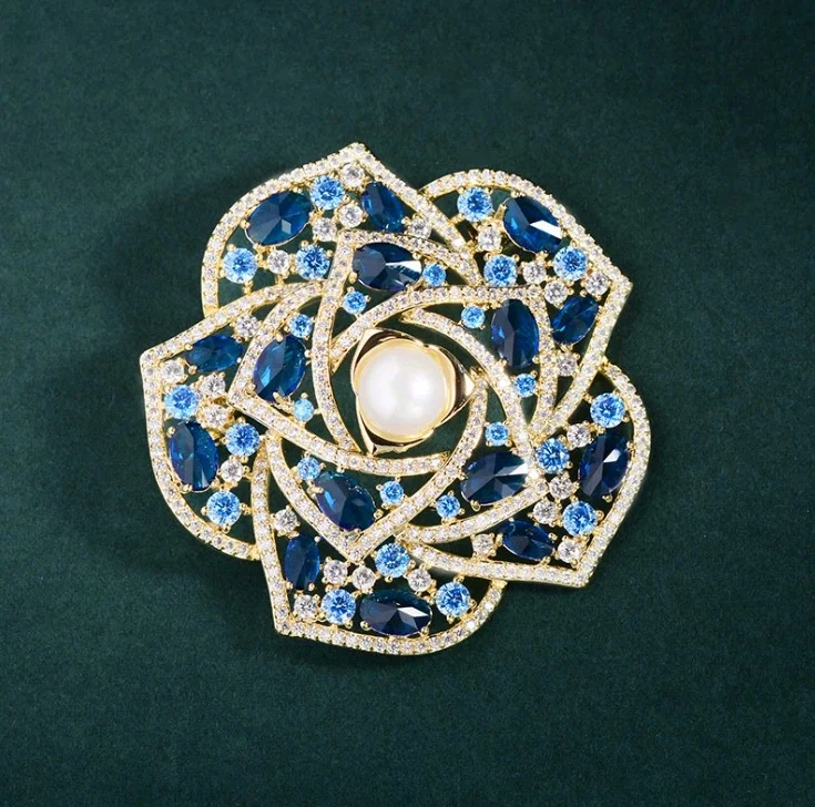 High-end Color Blue Flower Brooch Unique and Fashionable Suit Pin Retro Accessory