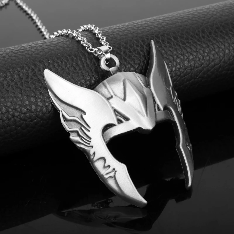 Mini 3D casco portachiavi collana film figura Loki stesso Design lega di metallo portachiavi gioielli carino Cosplay puntelli gioielli per i fan