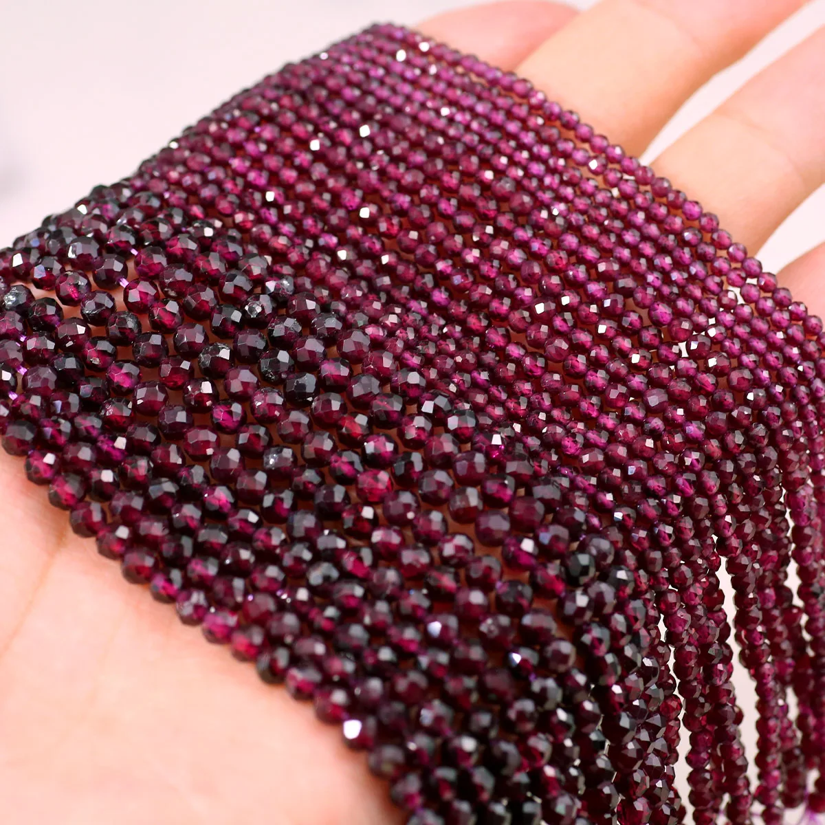 2 3 4 mm natürliche, runde, facettierte Granatperlen, kleine lose Abstandshalterperlen für die Schmuckherstellung, DIY-Halsketten- und Armbandzubehör, 15" – Detail 1