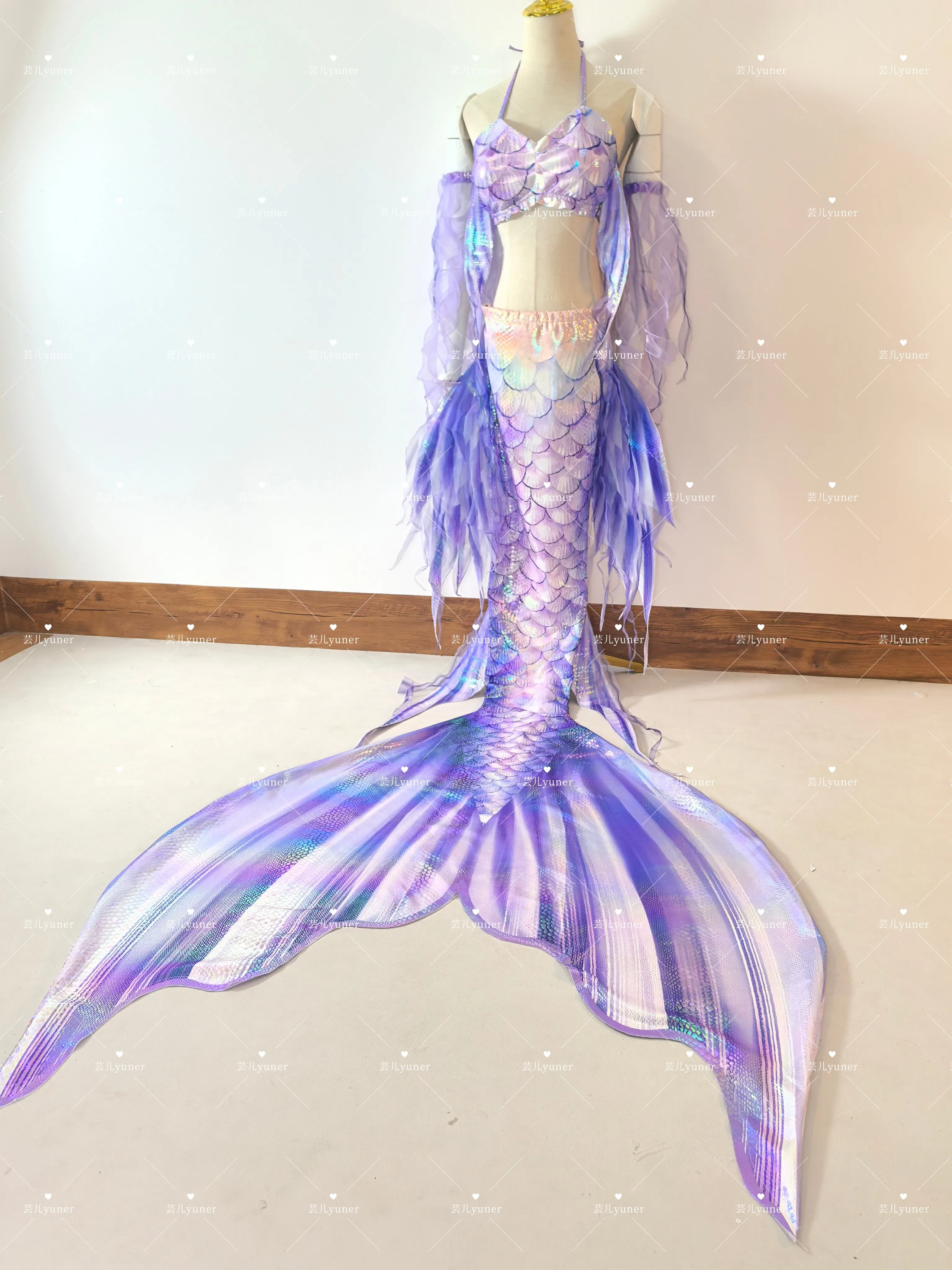 シミュレーション風の美人魚テール水着、水槽パフォーマンス用ス - Aquarium & Marine Museum のレビューと価格