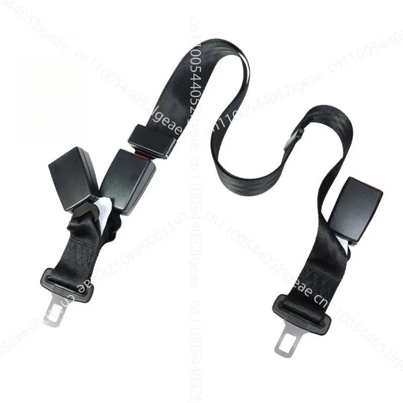 

The car is equipped with a seat belt, and the middle and rear bottom seats are modified with a fixed slot port extension belt