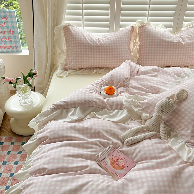3pcs  Korean lace Duvet Cover Set (1*Duvet Cover + 2*Pillowcase, Without Core), Pink checkered print Bedding Set