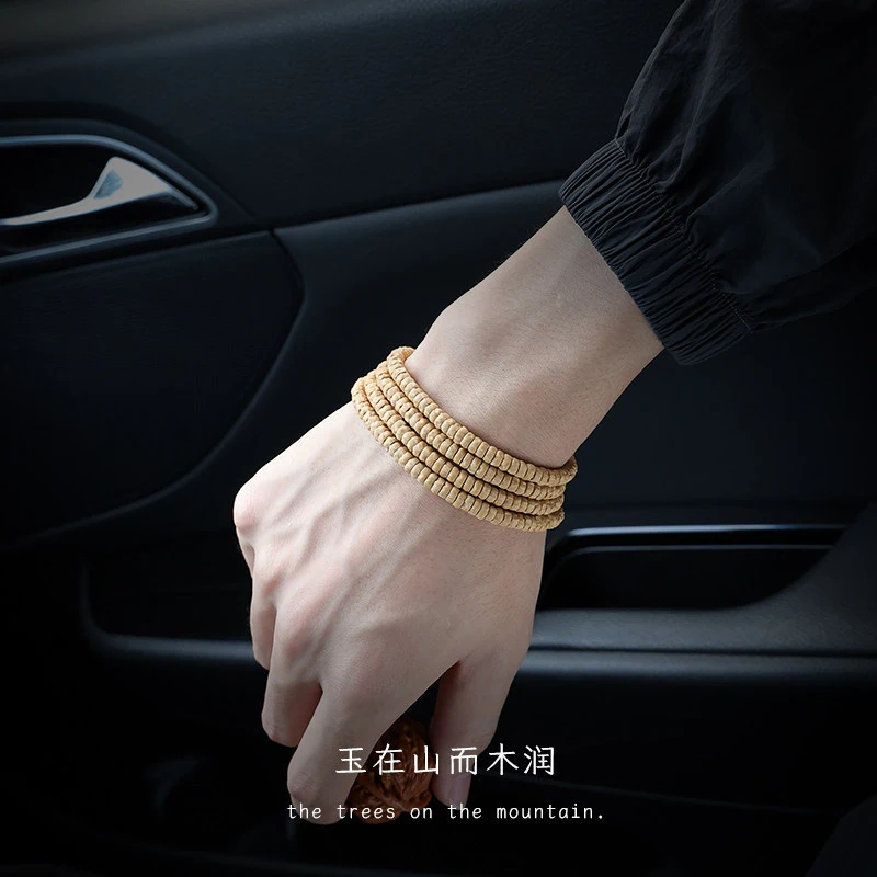 Tibetan-style 108-bead bracelet made of natural men, with passionflower and hot-vibrated cypress seeds, also sui