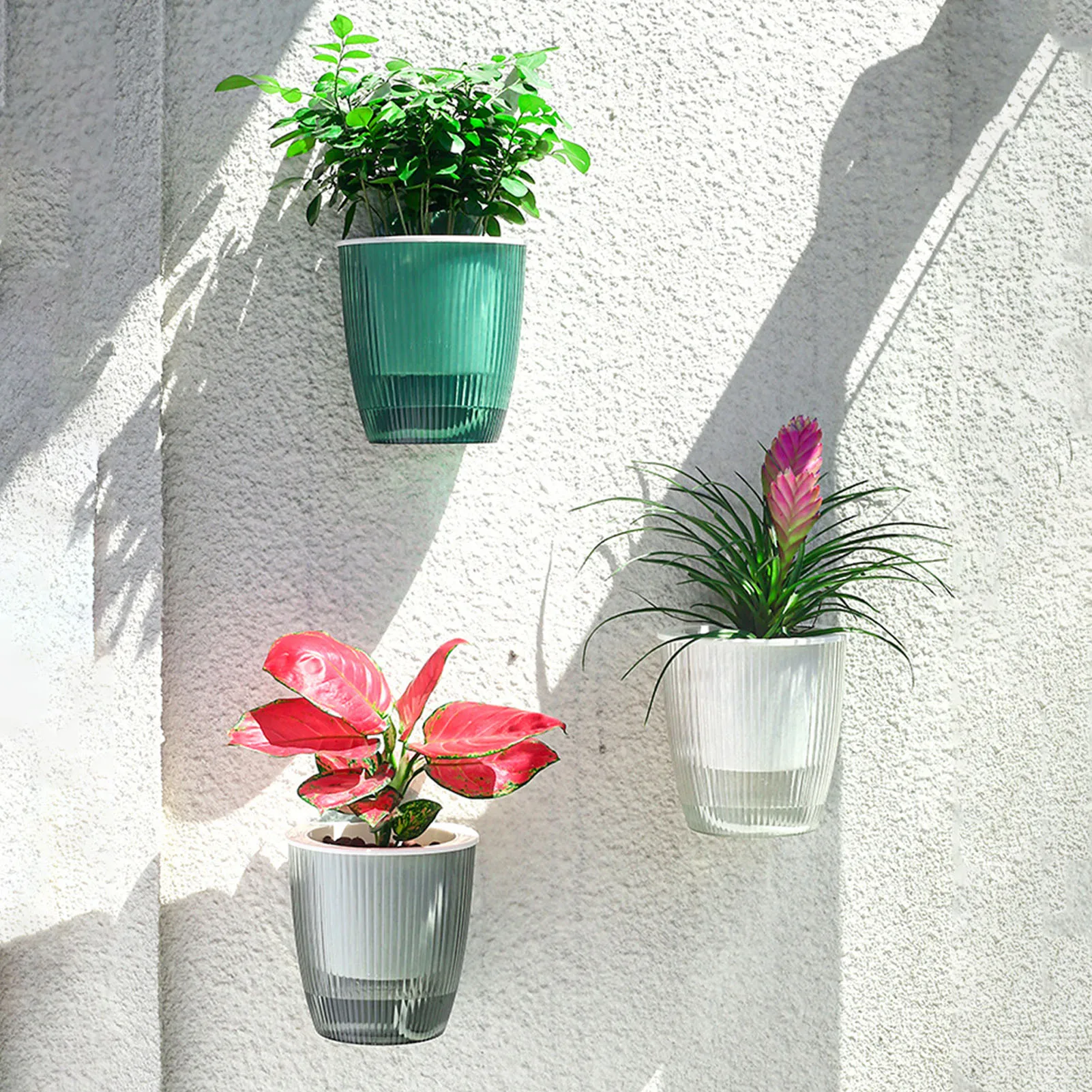 Self Watering Hanging Flowerpots Wall Mounted Plastic Potted Plant Flowerpot Creative Hanging Planter Flower Pot Wall Decoration