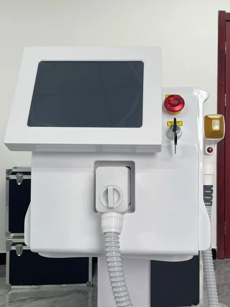 

3500W Titanium Diode Laser Epilator Permanent Hair Removal Professional Laser 3 Wavelength 755 808 1064nm Painless Hair Removal
