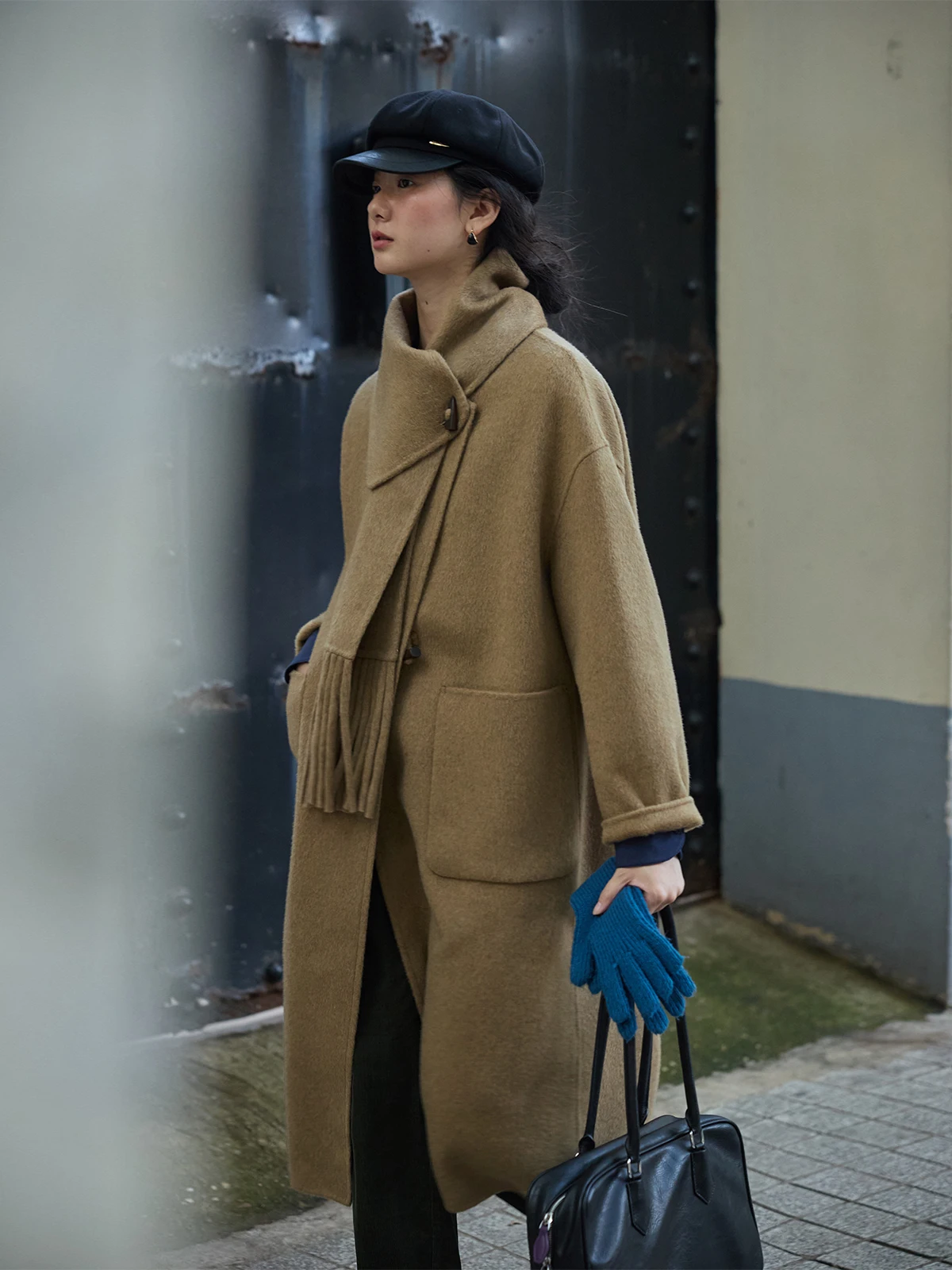 

Solighter Full Wool Detachable Scarf Collar Coat Women Winter New 2025 Mid-Length Woolen Outerwear Retro Sle Long Sve